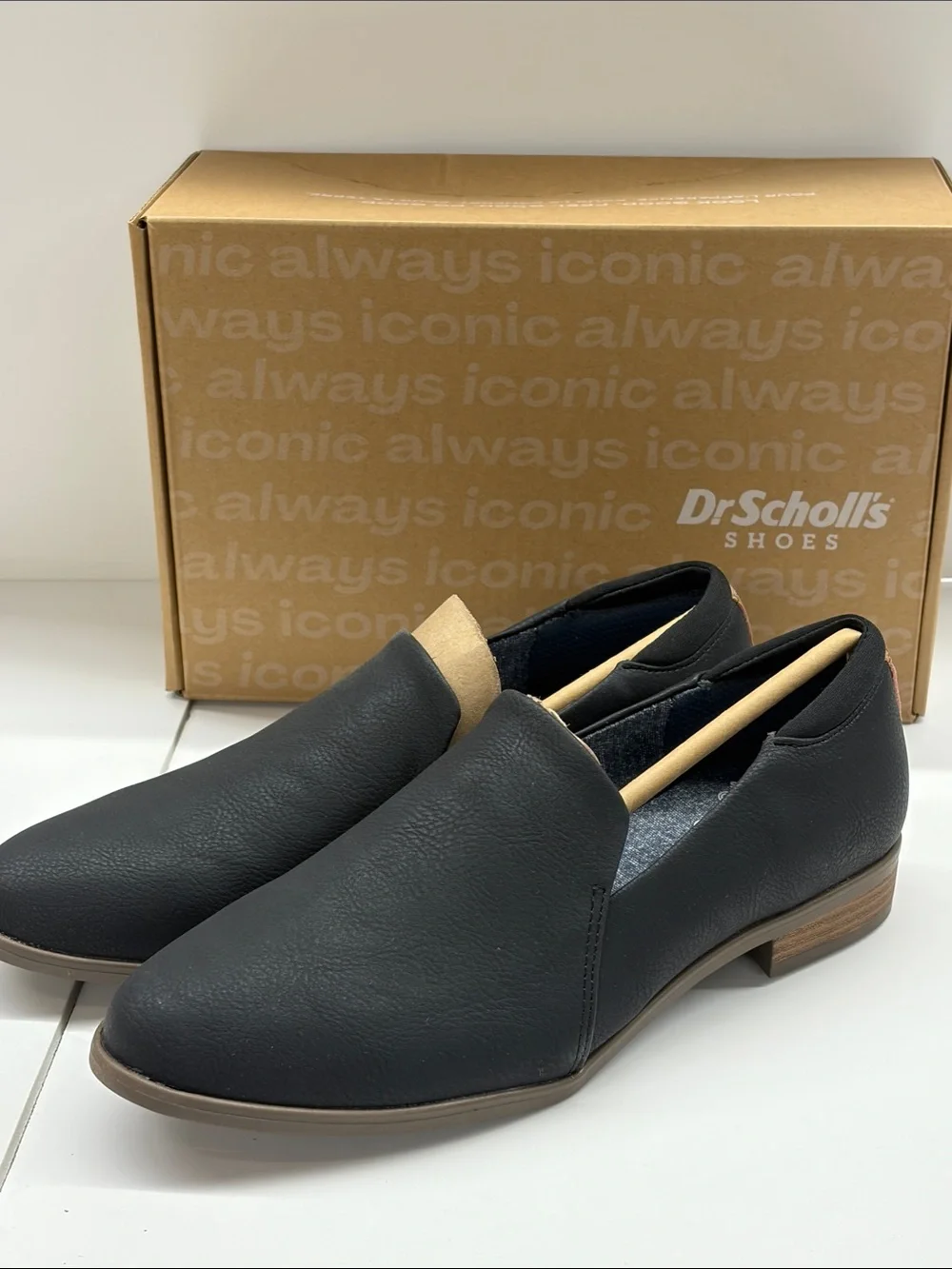 NEW Dr. Scholl's Black Slip-On Leather Loafers Women’s Size 8